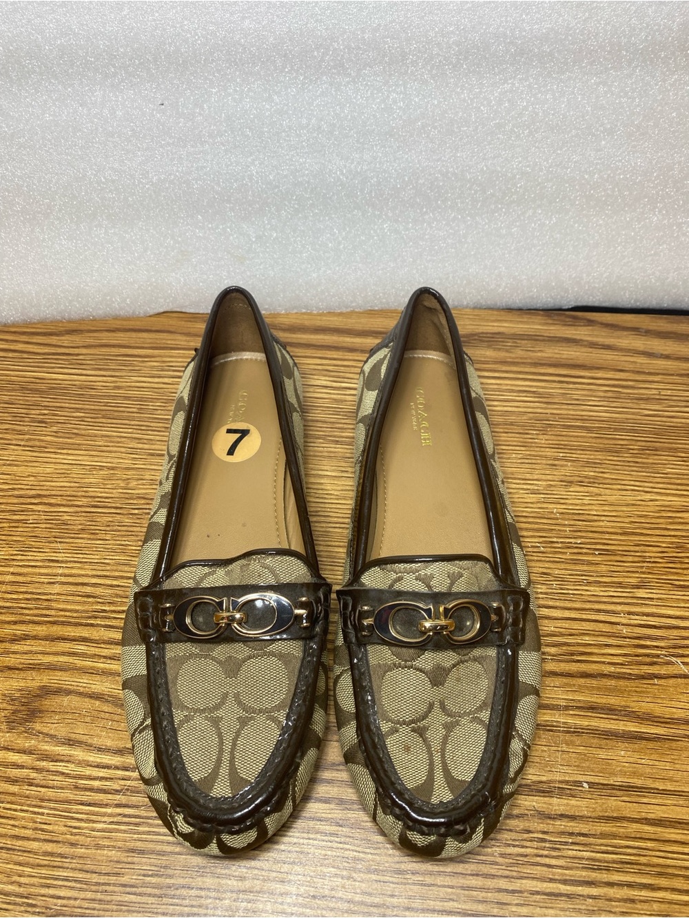 Coach Felisha Women's Brown Signature Canvas Logo Gold Driving Loafers size 7 B
